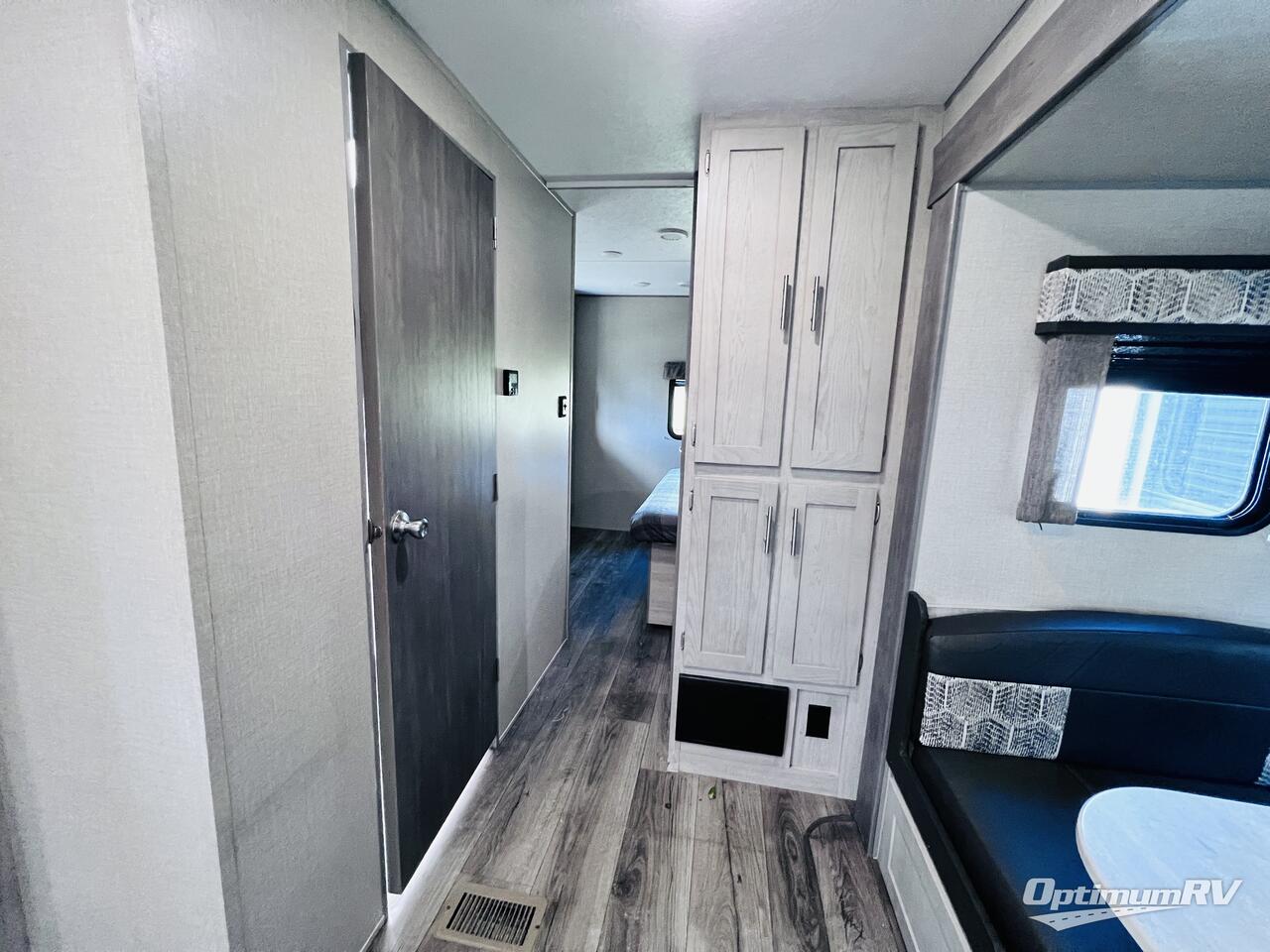 2023 Coachmen Catalina Legacy 343BHTS Photo 15