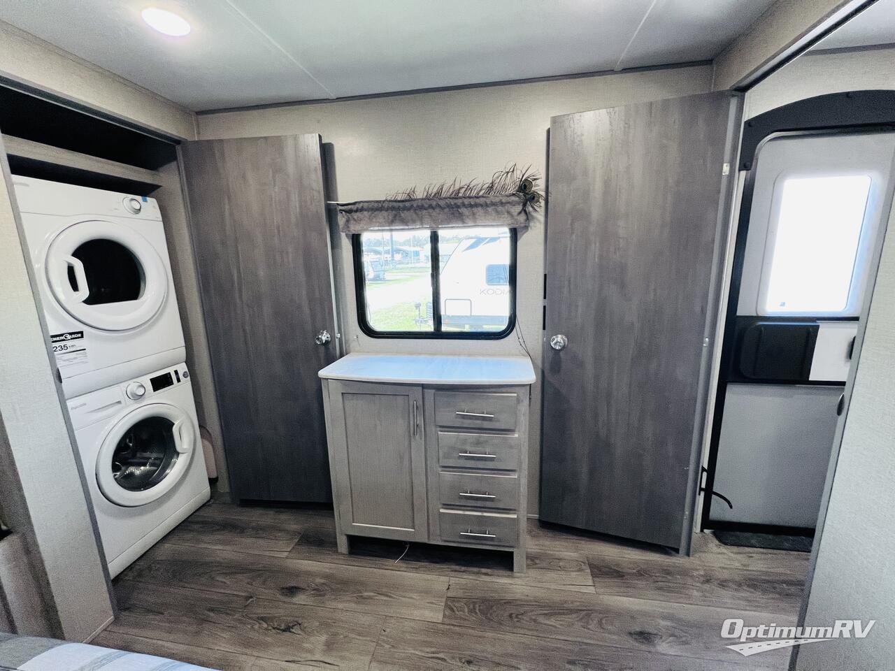 2023 Coachmen Catalina Legacy 343BHTS Photo 24