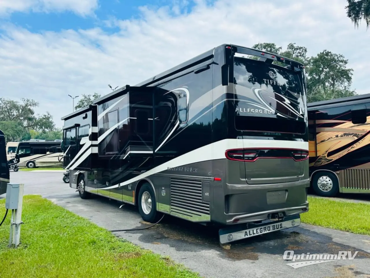 2023 Tiffin Allegro Bus 35 CP Photo 3