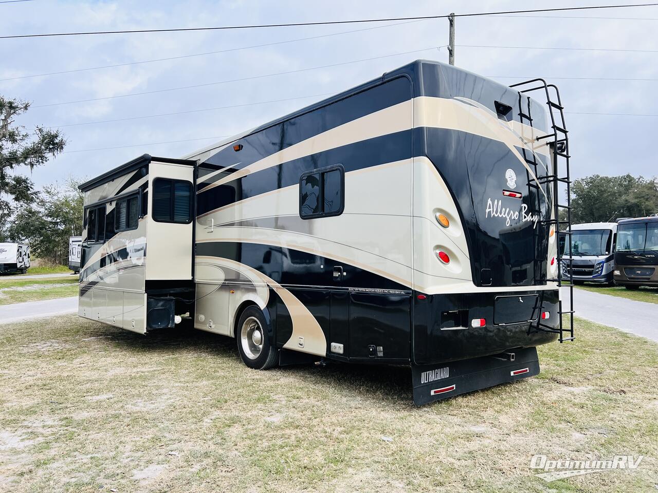 2007 Tiffin Allegro Bay M-35TSB Photo 2