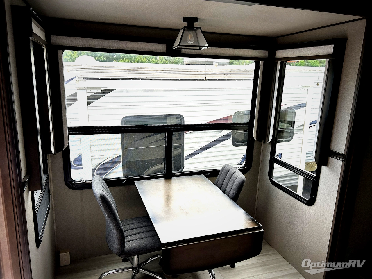 2021 Grand Design Solitude 375RES Photo 15