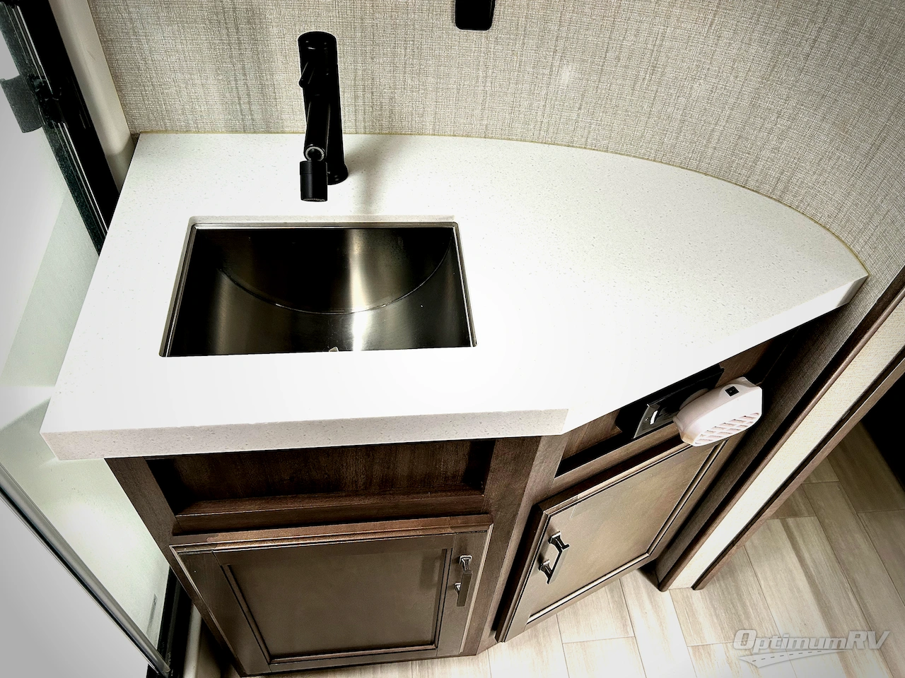 2021 Grand Design Solitude 375RES Photo 23