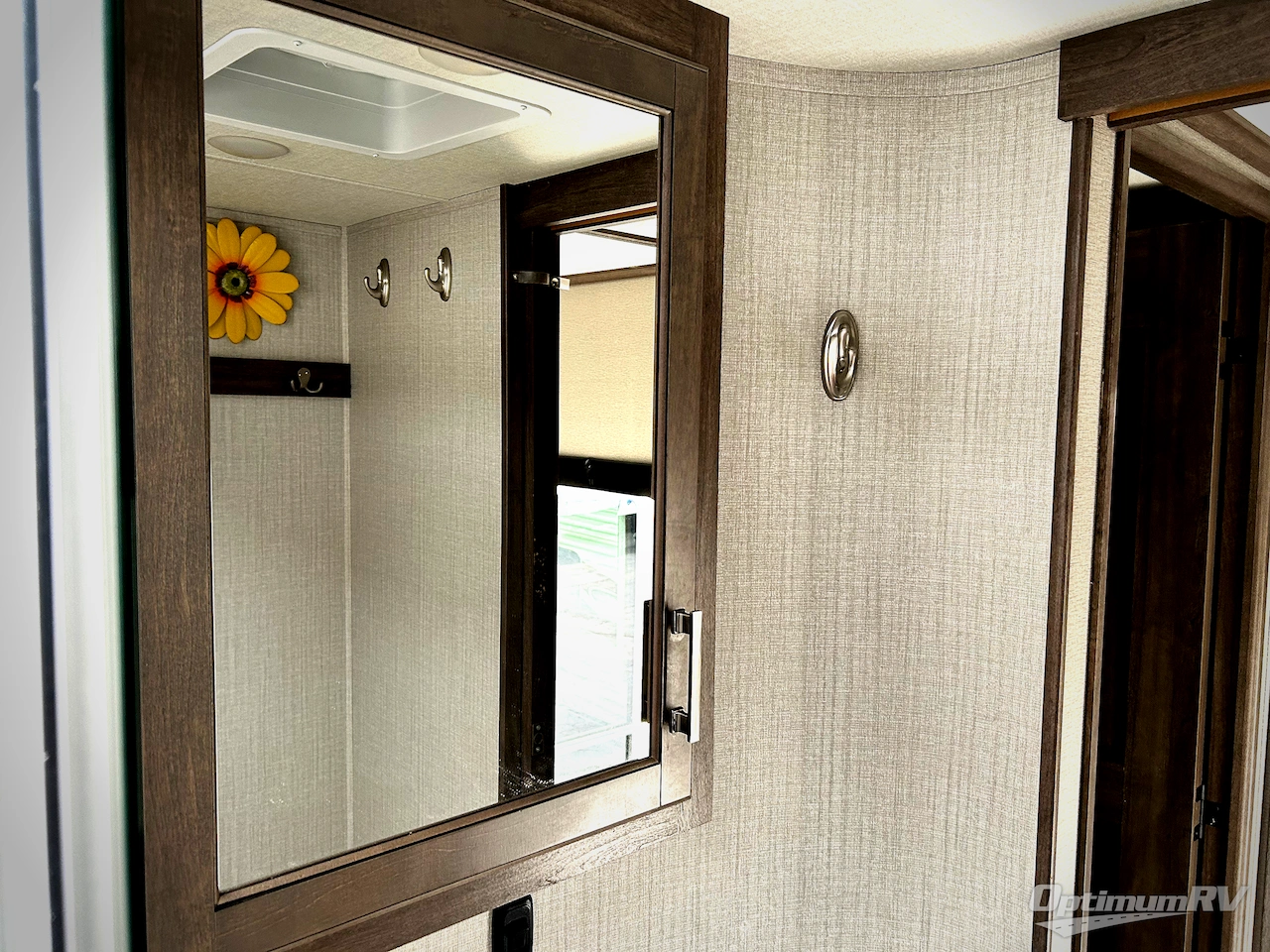 2021 Grand Design Solitude 375RES Photo 24