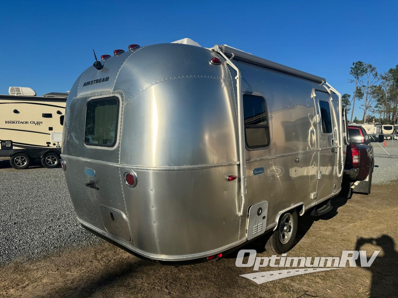 2022 Airstream Bambi 19CB Photo 2