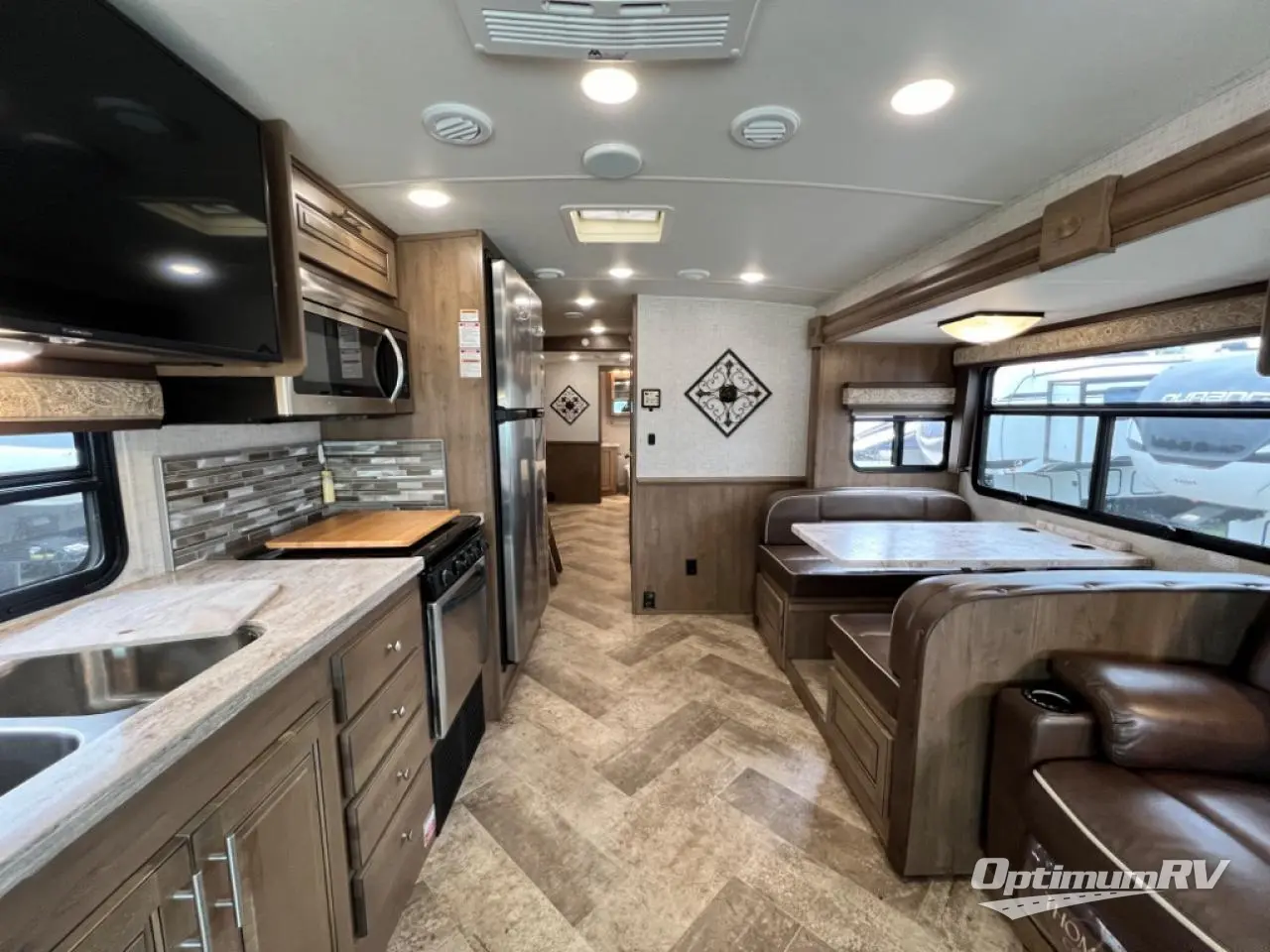 2019 Forest River Georgetown 5 Series 36B5 Photo 6