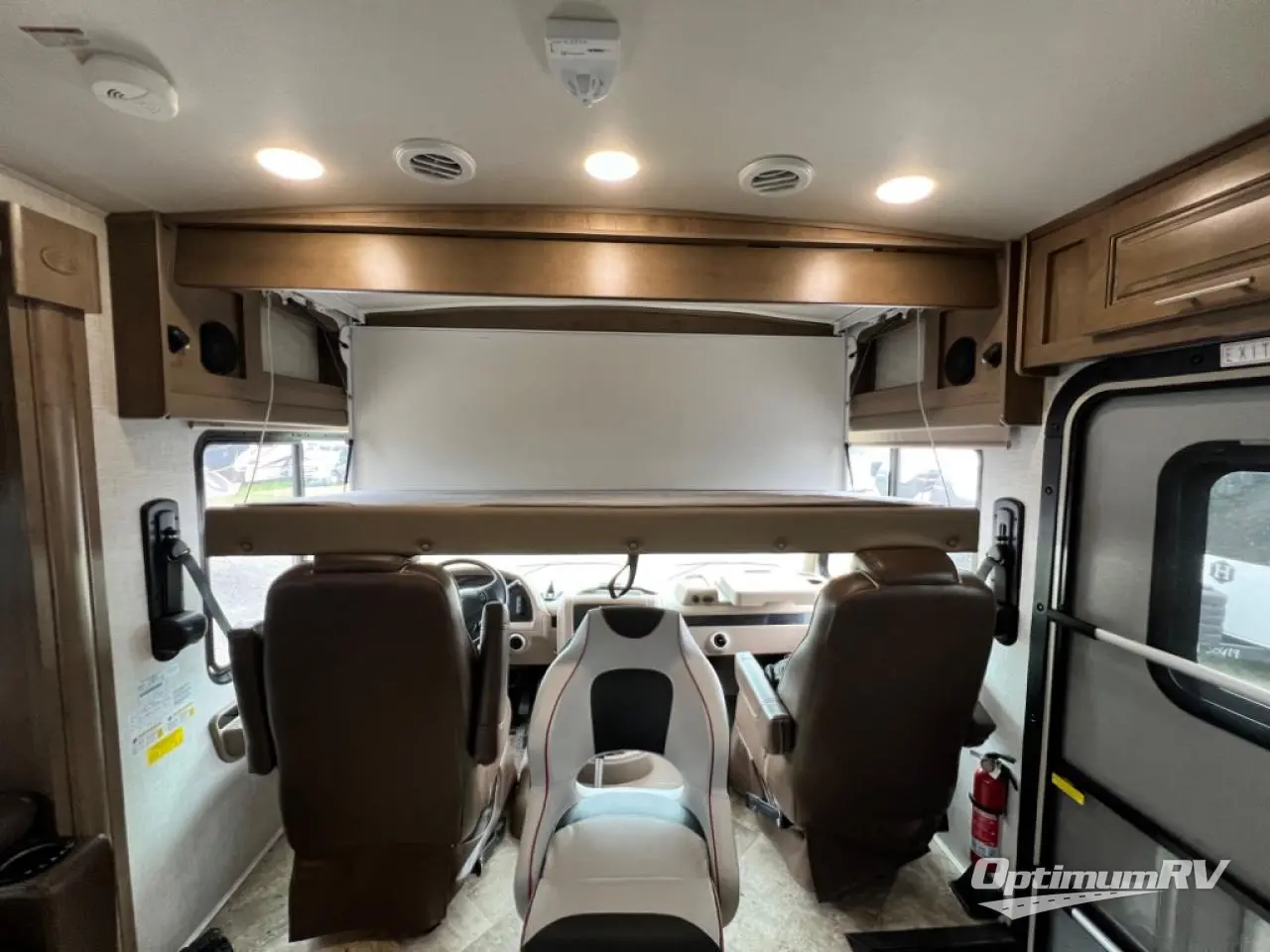 2019 Forest River Georgetown 5 Series 36B5 Photo 8