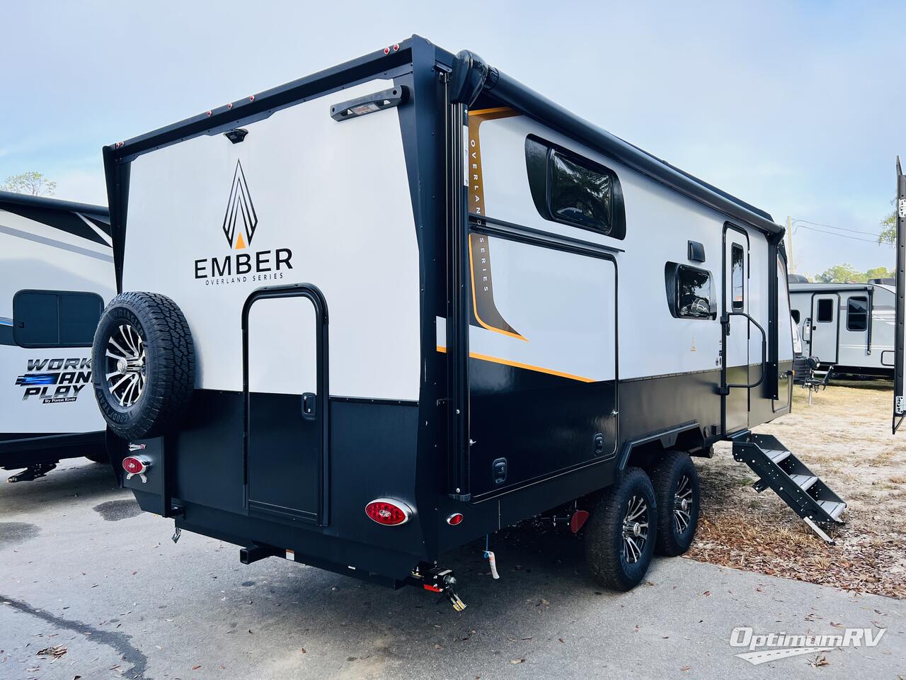 2025 Ember Overland Series 221MSL Photo 2