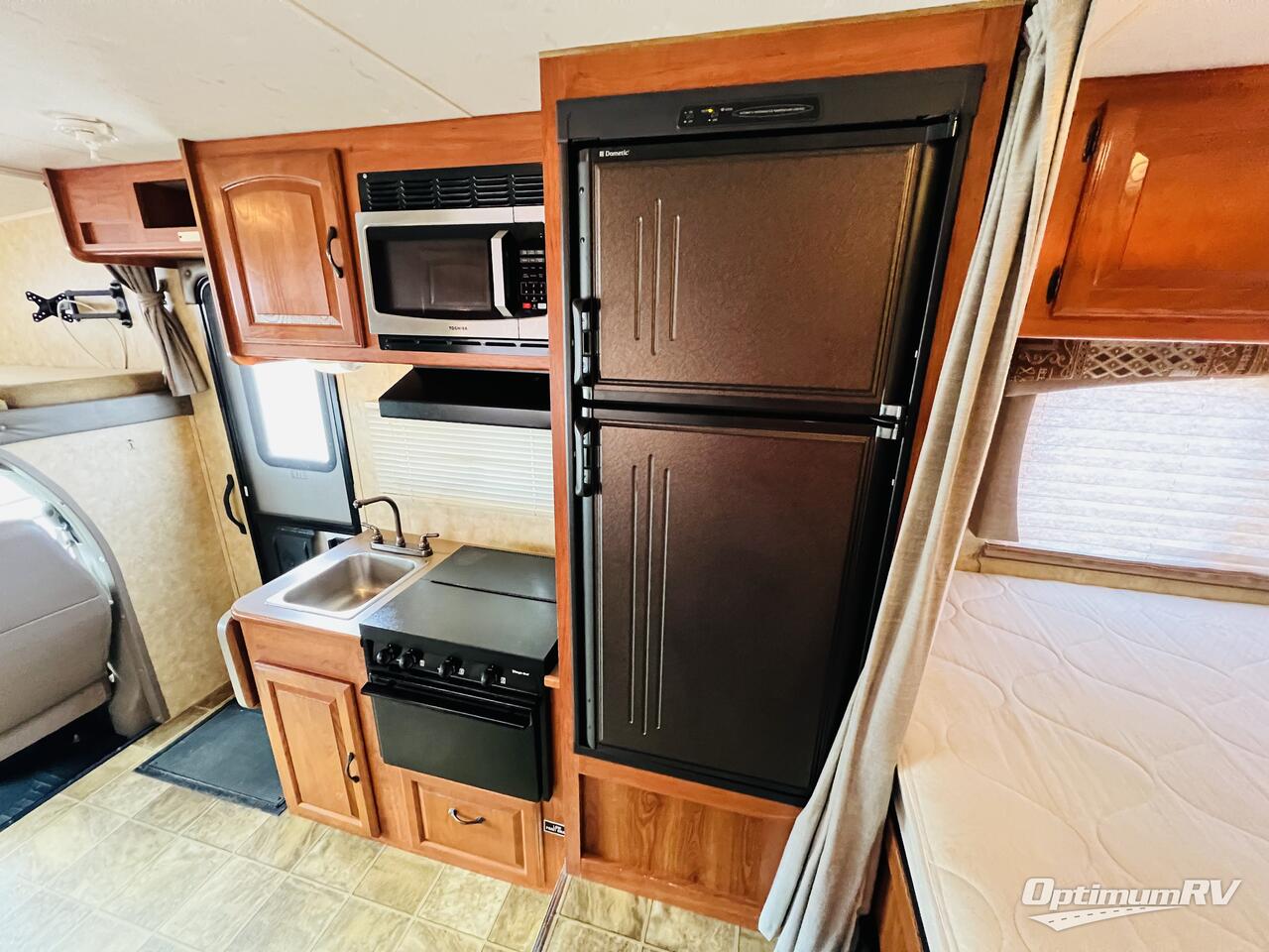 2008 Coachmen Freedom Express 21QB Photo 11