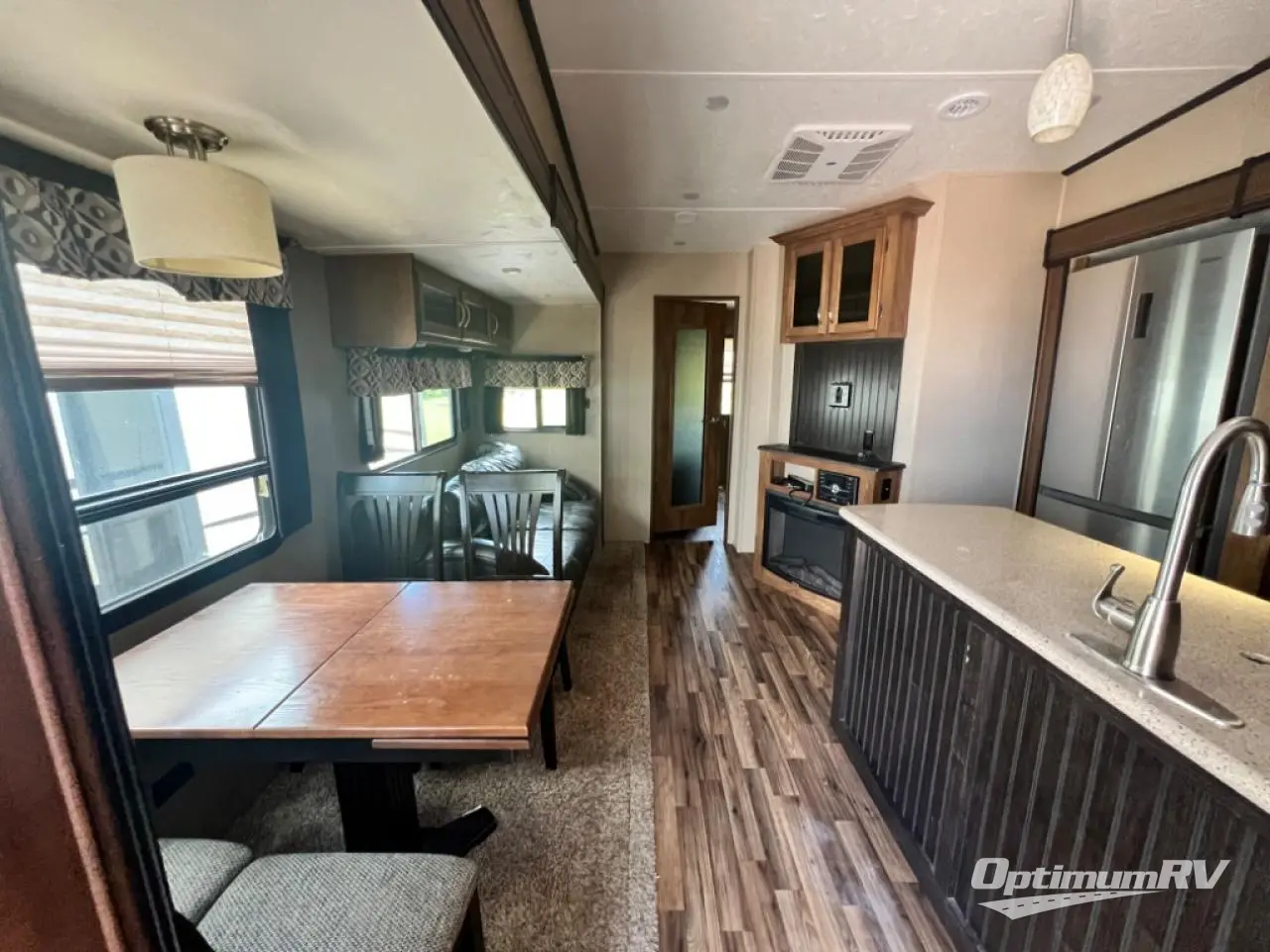 2018 Coachmen Chaparral 371MBRB Photo 4