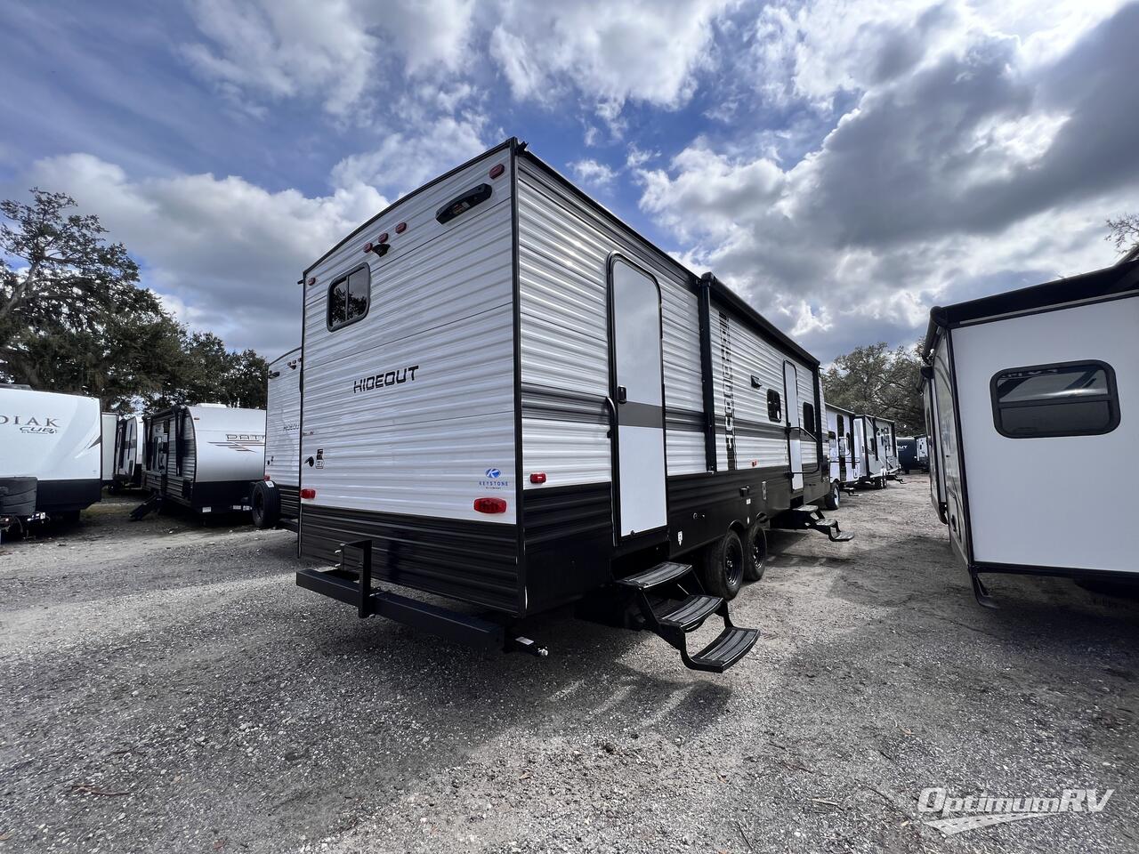 2025 Keystone Hideout Sport Double Axle 261BH Photo 2