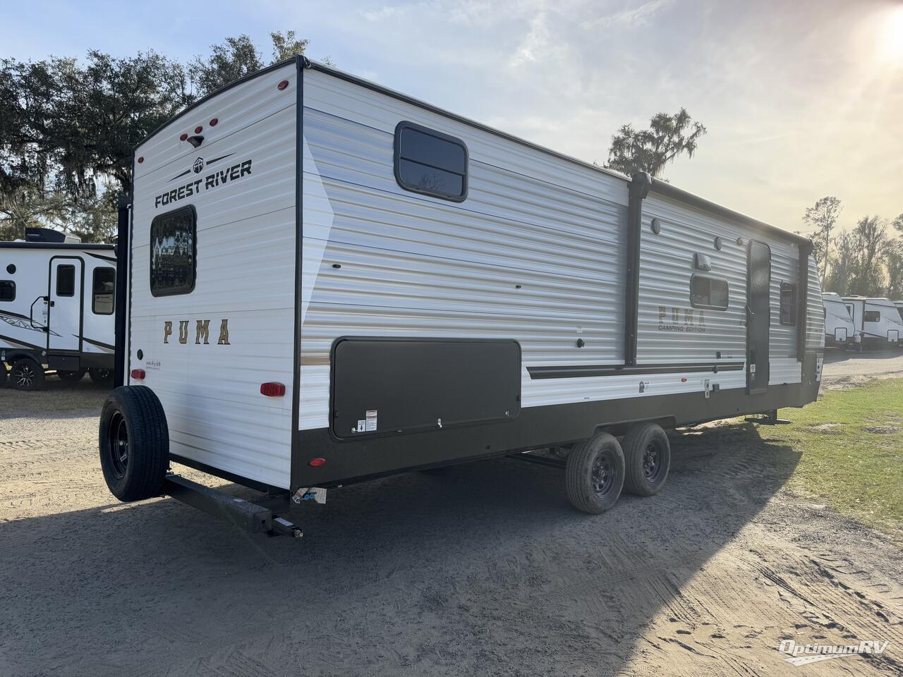 2025 Palomino Puma Camping Edition 305BHCE Photo 2