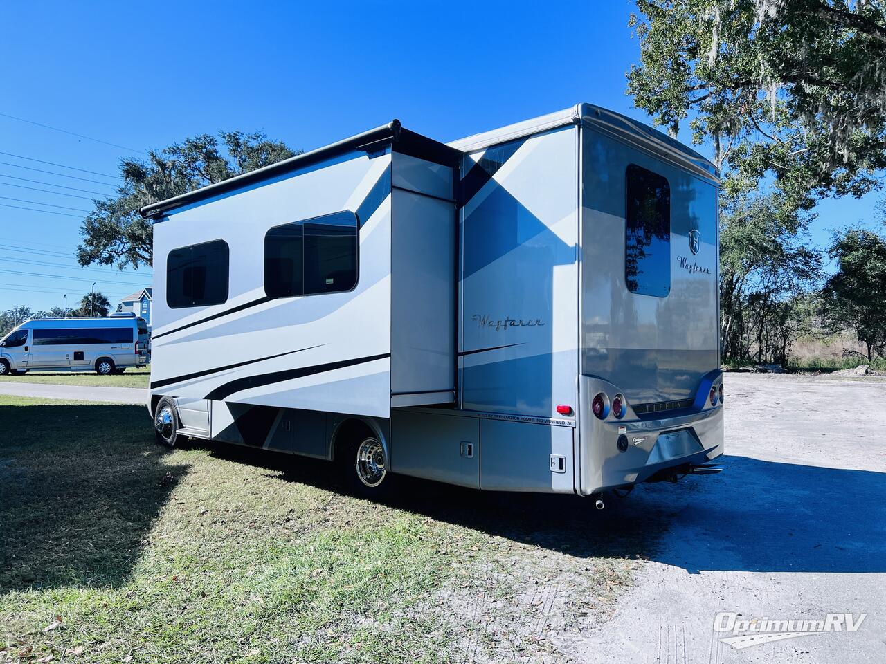 2020 Tiffin Wayfarer 25 RW Photo 2