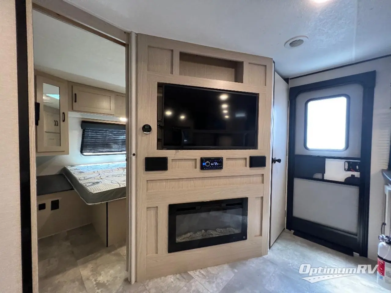 2022 Coachmen Apex Ultra-Lite 290BHS Photo 6