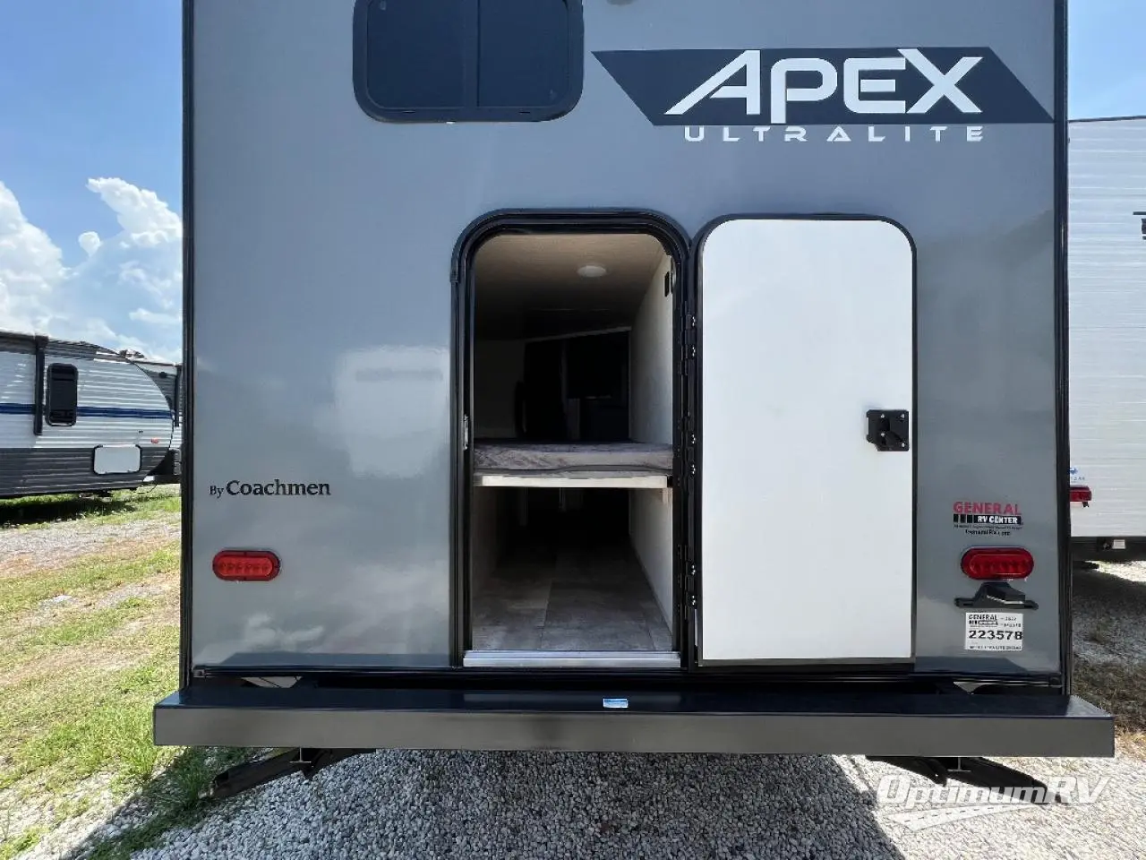 2022 Coachmen Apex Ultra-Lite 290BHS Photo 18