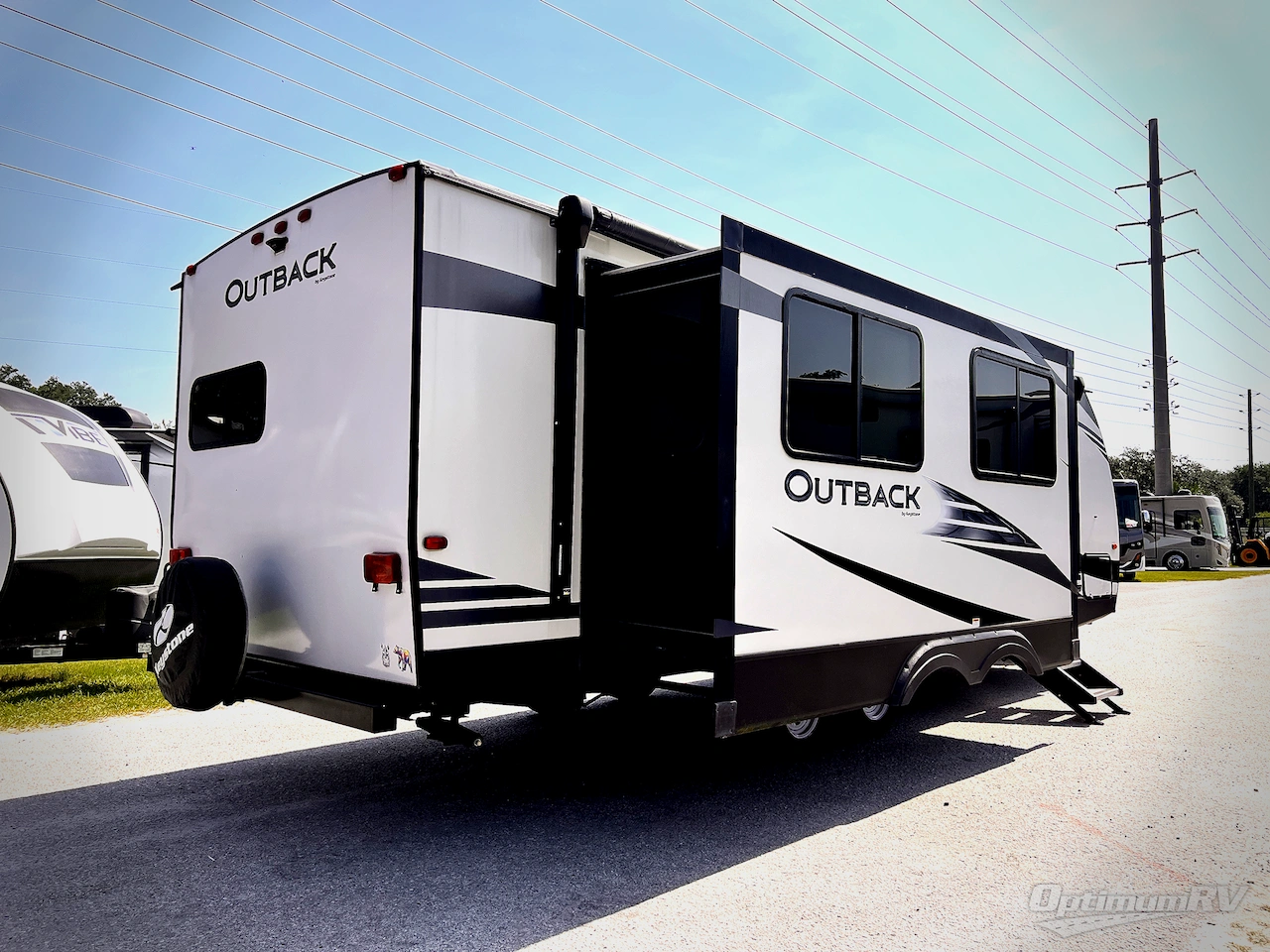 2019 Keystone Outback Ultra Lite 260UML Photo 3