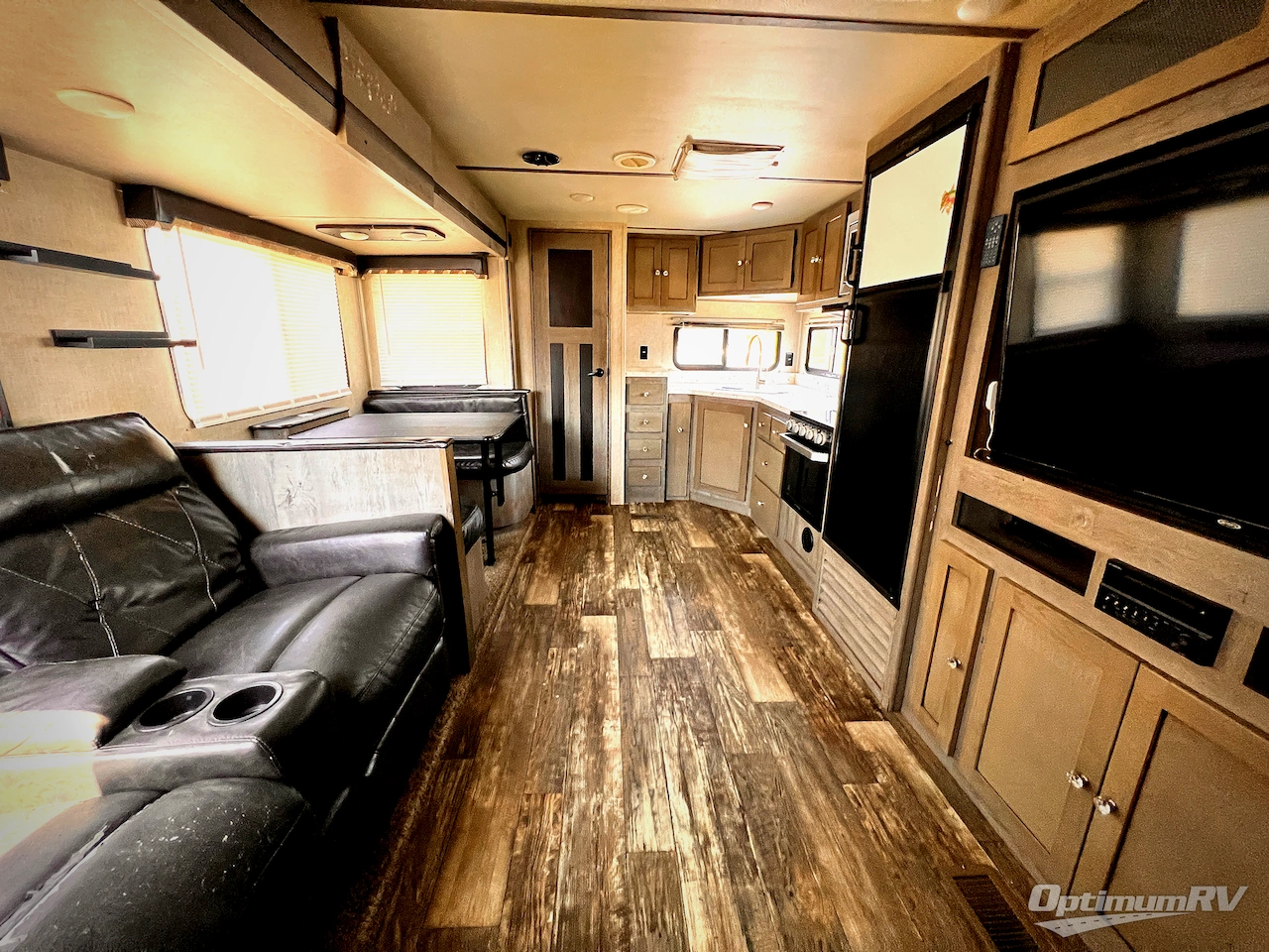 2019 Keystone Outback Ultra Lite 260UML Photo 4