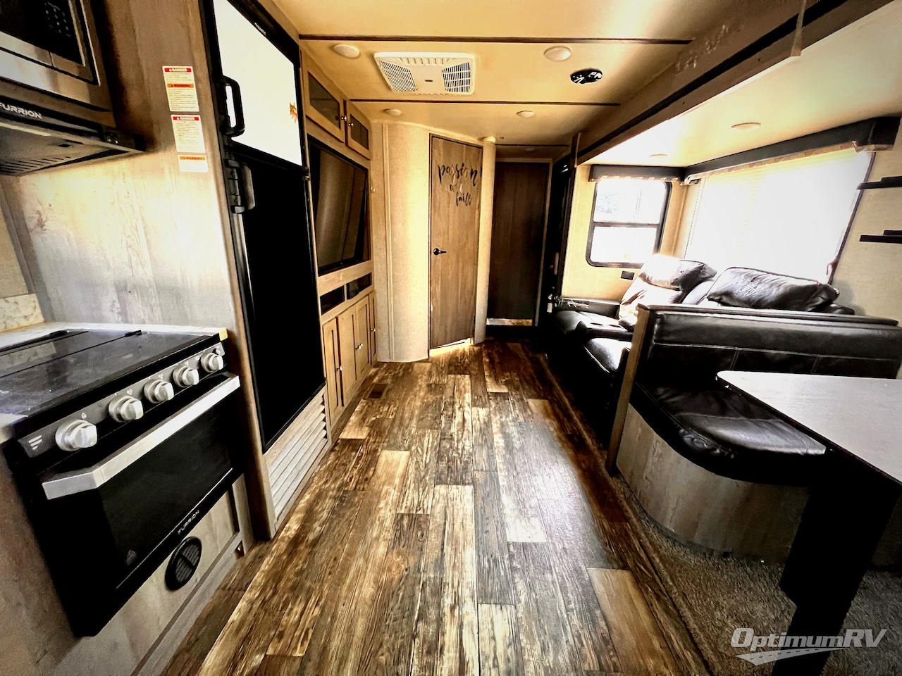 2019 Keystone Outback Ultra Lite 260UML Photo 5