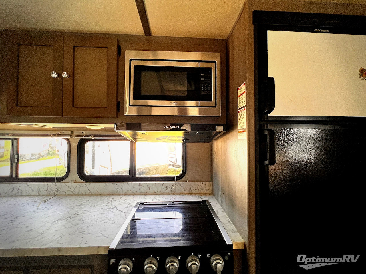 2019 Keystone Outback Ultra Lite 260UML Photo 12