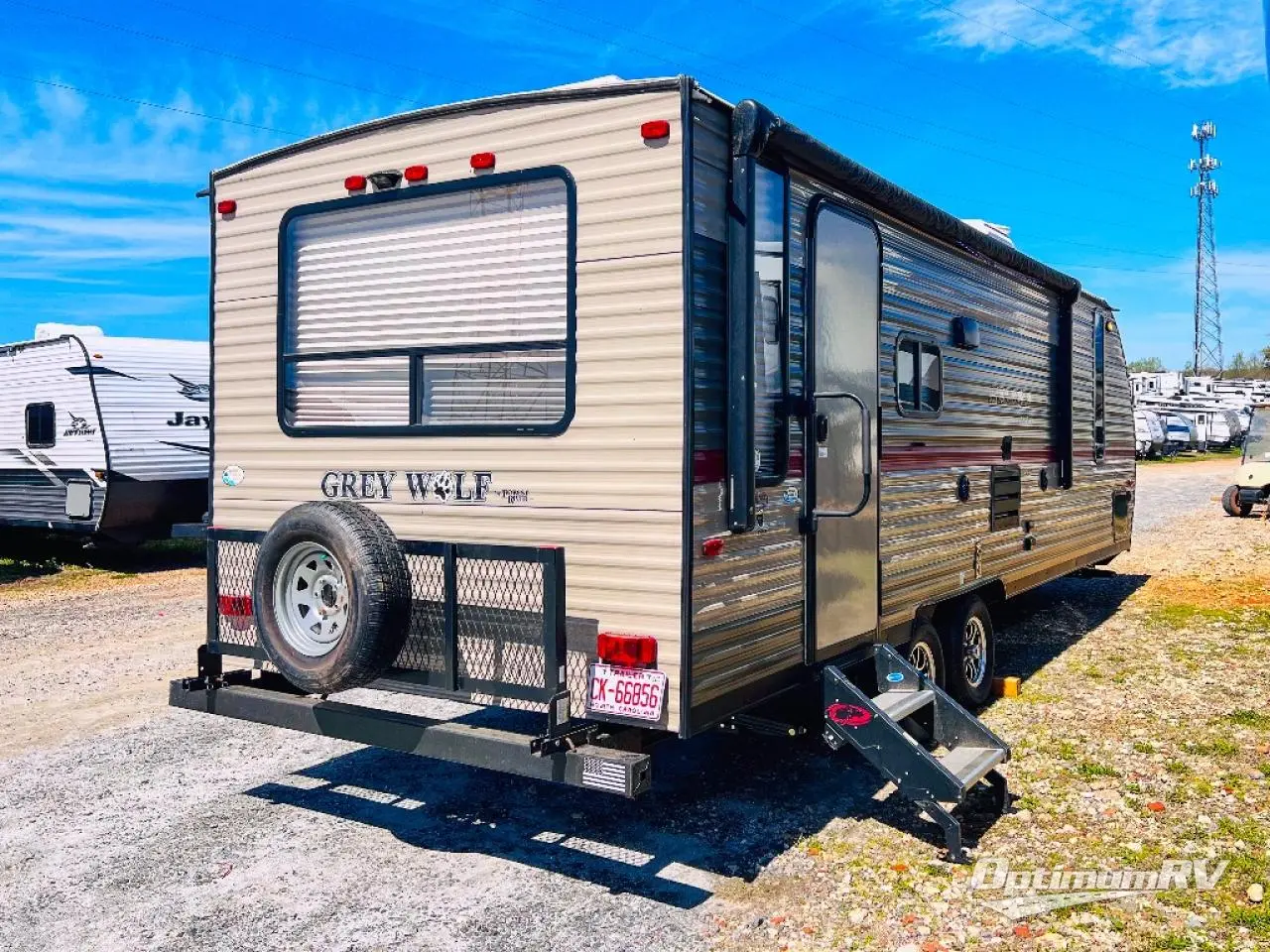 2019 Forest River Cherokee Grey Wolf 23MK Photo 2