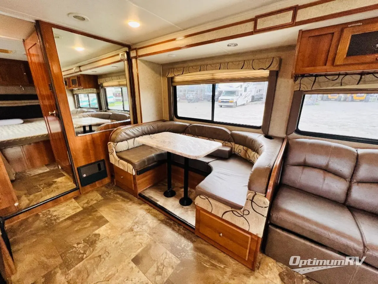 2019 Coachmen Leprechaun 319MB Ford 450 Photo 11