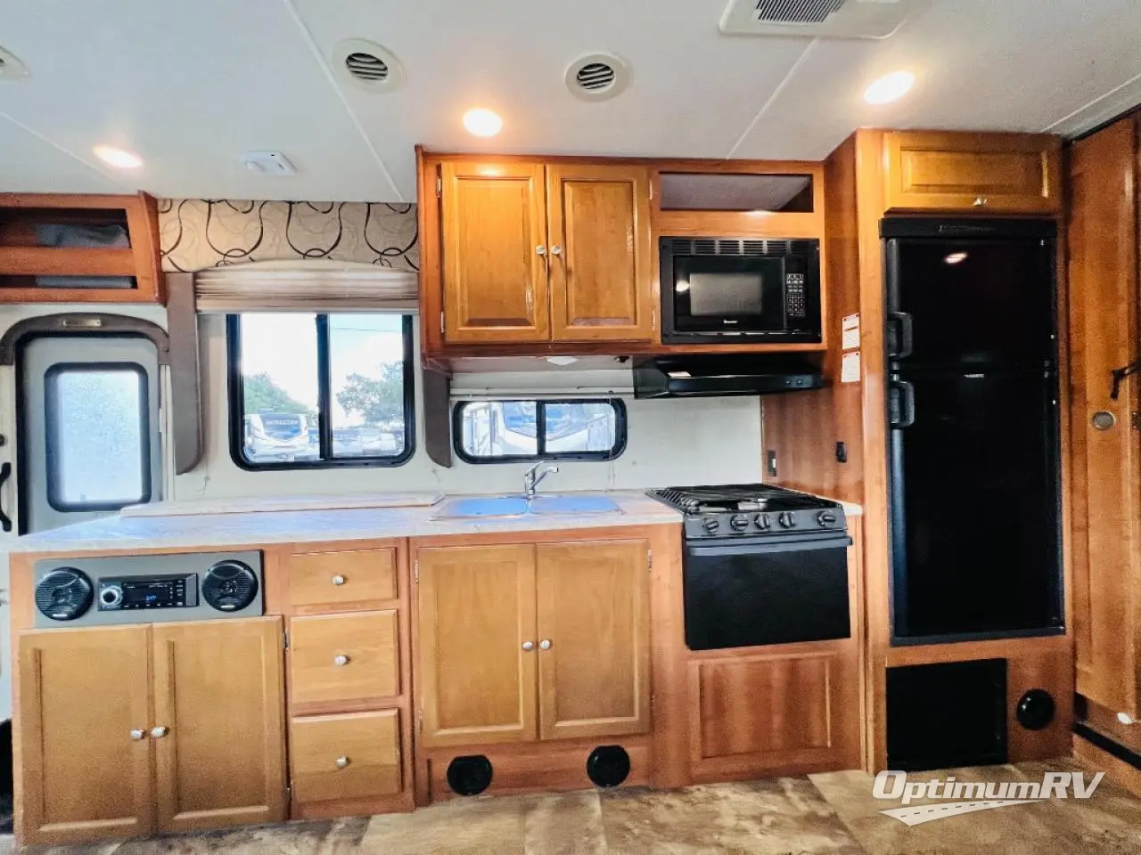 2019 Coachmen Leprechaun 319MB Ford 450 Photo 12