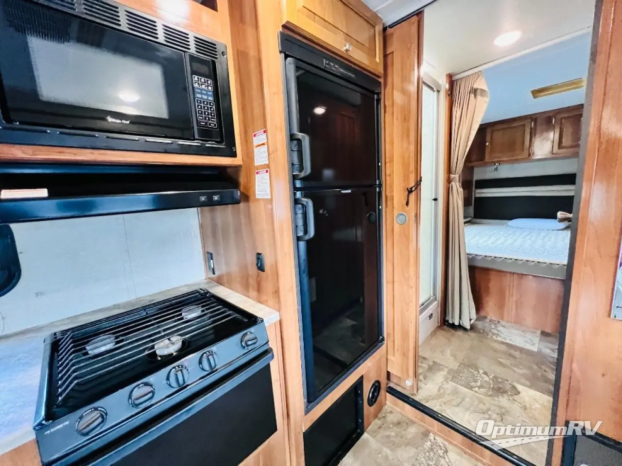 2019 Coachmen Leprechaun 319MB Ford 450 Photo 16