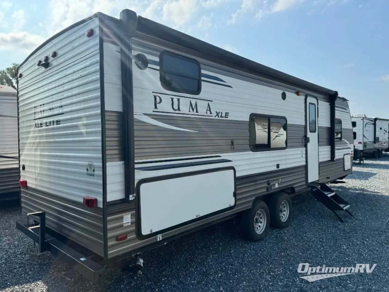 2022 Palomino Puma XLE Lite 23BHC Photo 2