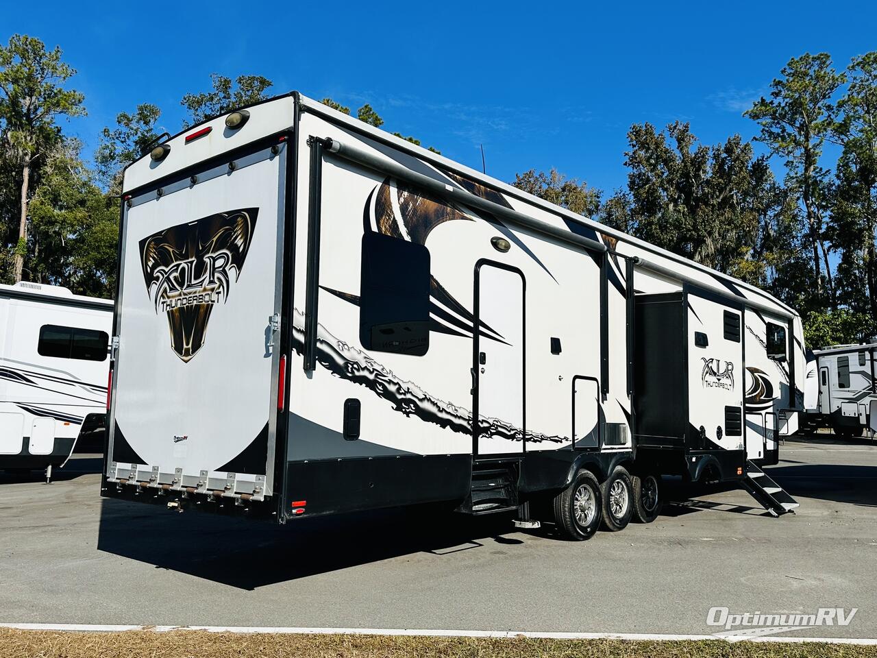 2014 Forest River XLR Thunderbolt 35X12HP Photo 2