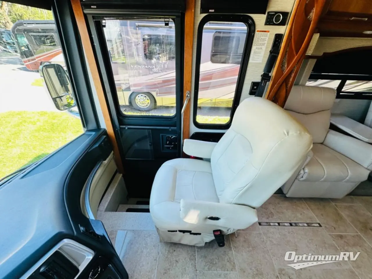 2018 Newmar Ventana 3407 Photo 5