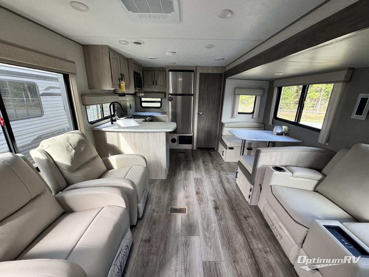 2024 Coachmen Catalina Legacy Edition 303RKDS Photo 3