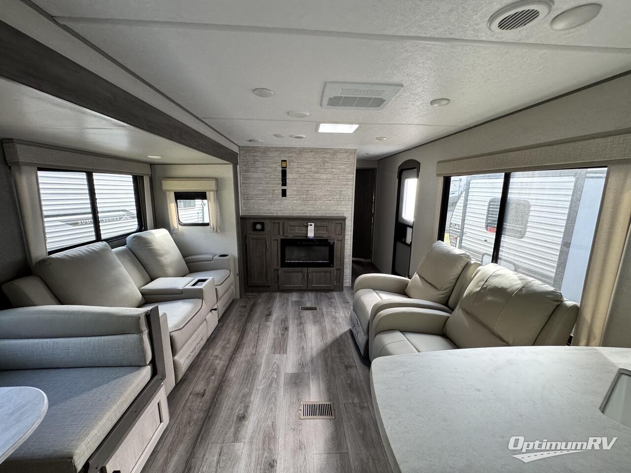 2024 Coachmen Catalina Legacy Edition 303RKDS Photo 4