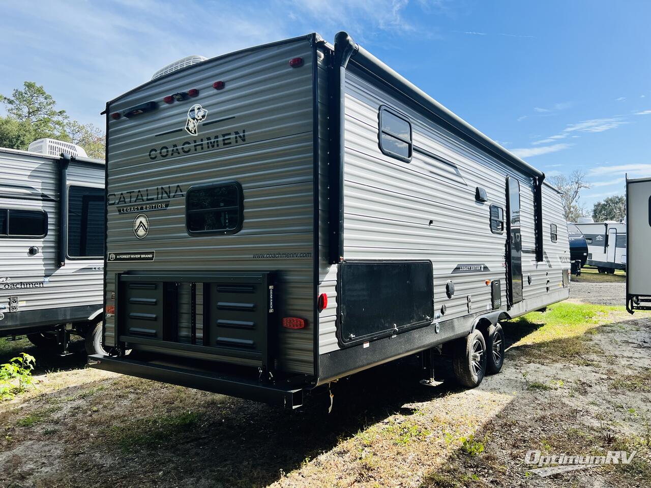 2025 Coachmen Catalina Legacy Edition 293TQBSCK Photo 2