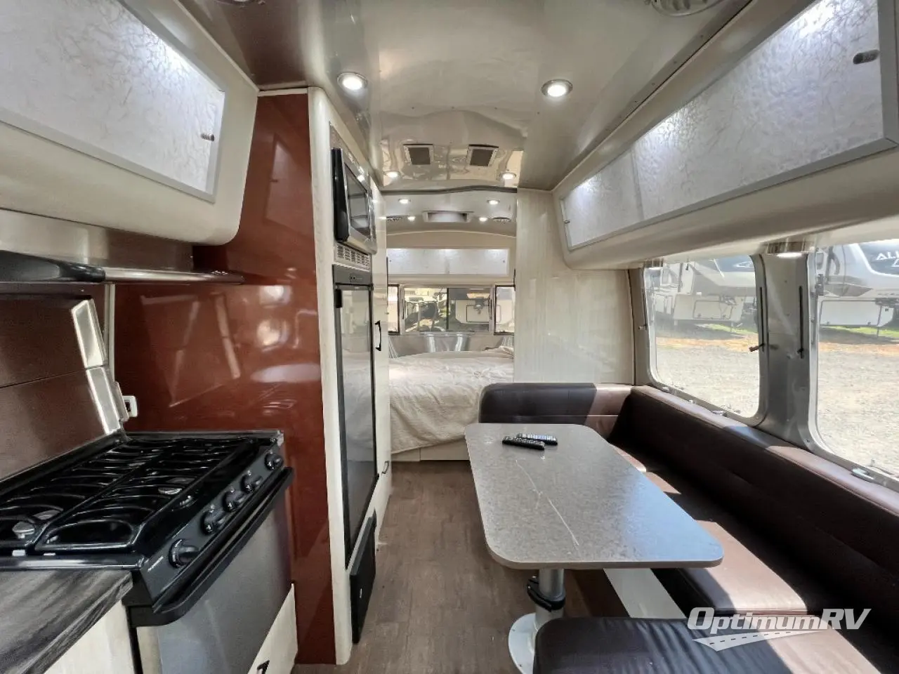 2018 Airstream International Serenity 23FB Photo 4