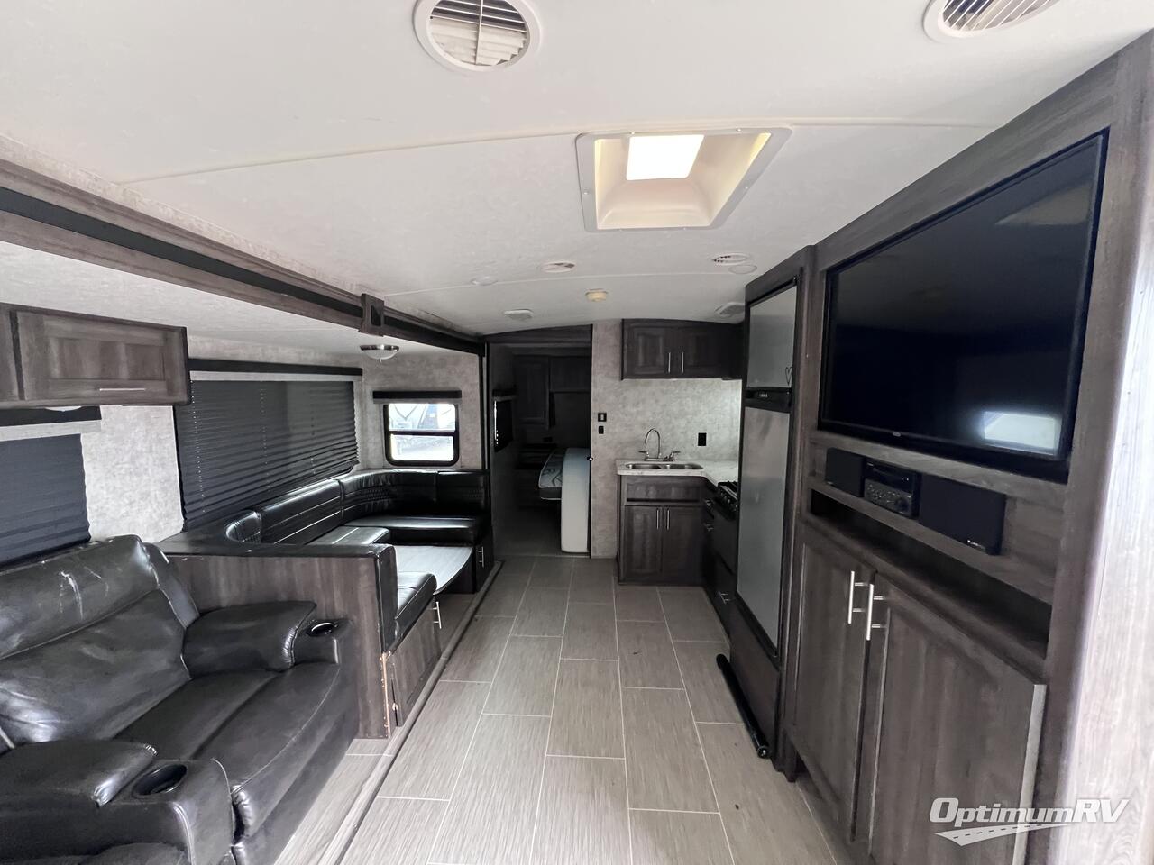 2018 Highland Ridge Silverstar Lite ST2802BH Photo 4