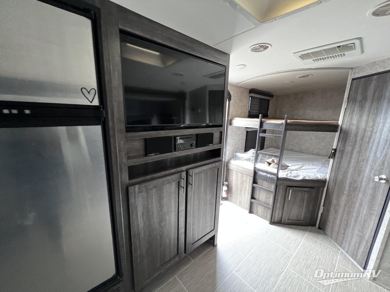 2018 Highland Ridge Silverstar Lite ST2802BH Photo 7