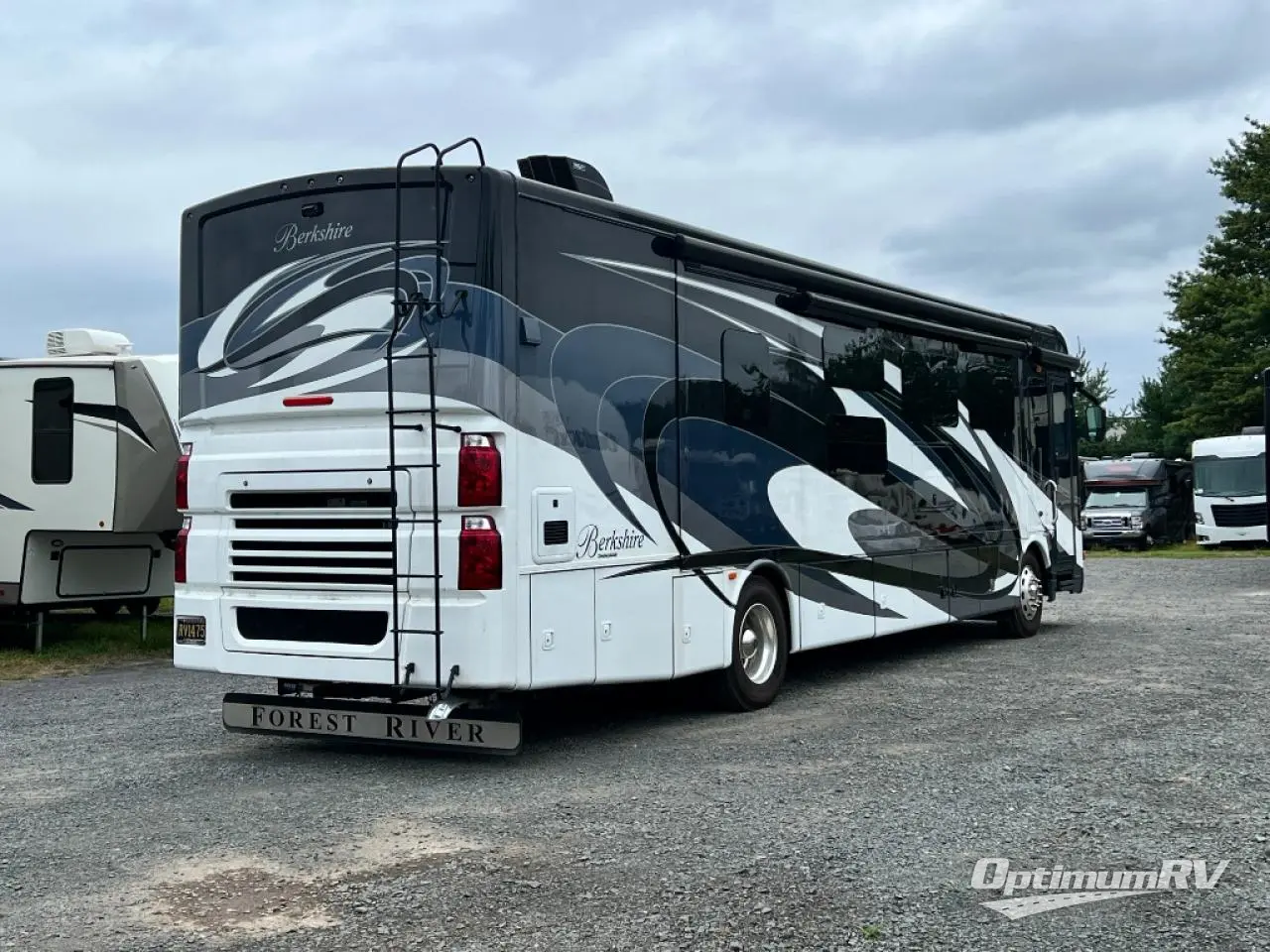 2018 Forest River Berkshire 38A 360HP Photo 2