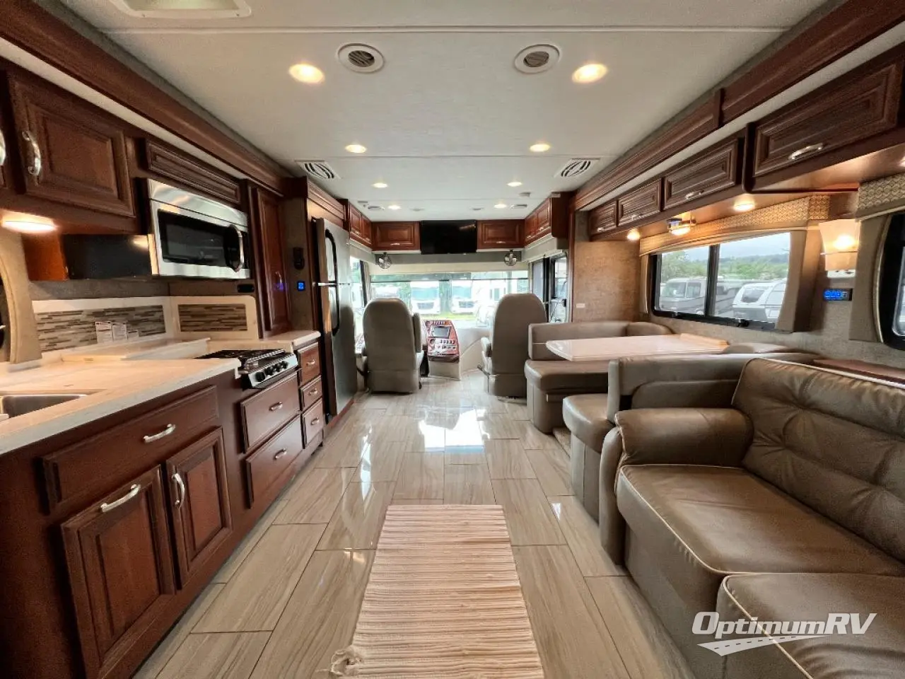 2018 Forest River Berkshire 38A 360HP Photo 5