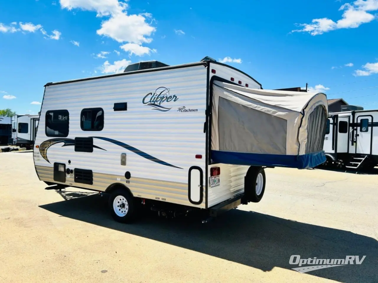 2015 Coachmen Clipper Ultra-Lite 15RB Photo 3