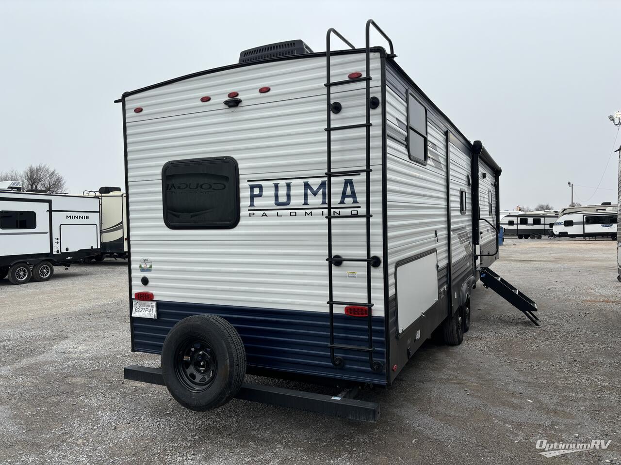 2025 Palomino Puma 32BHFS Photo 2