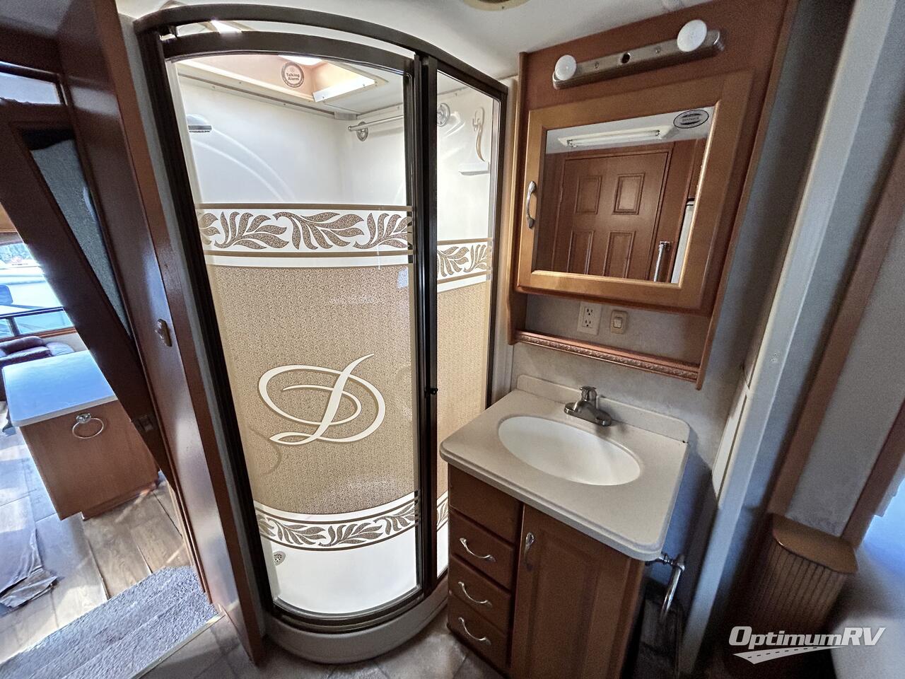 2005 DRV Luxury Suites Mobile Suites 33RS3 Photo 11