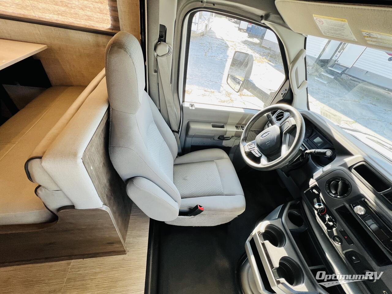 2023 Gulf Stream Conquest Class C 6280LE Photo 10