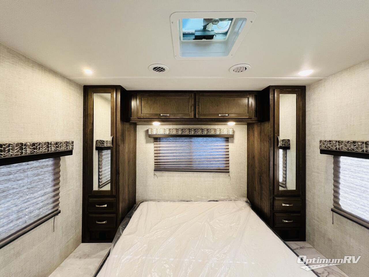 2023 Gulf Stream Conquest Class C 6280LE Photo 25