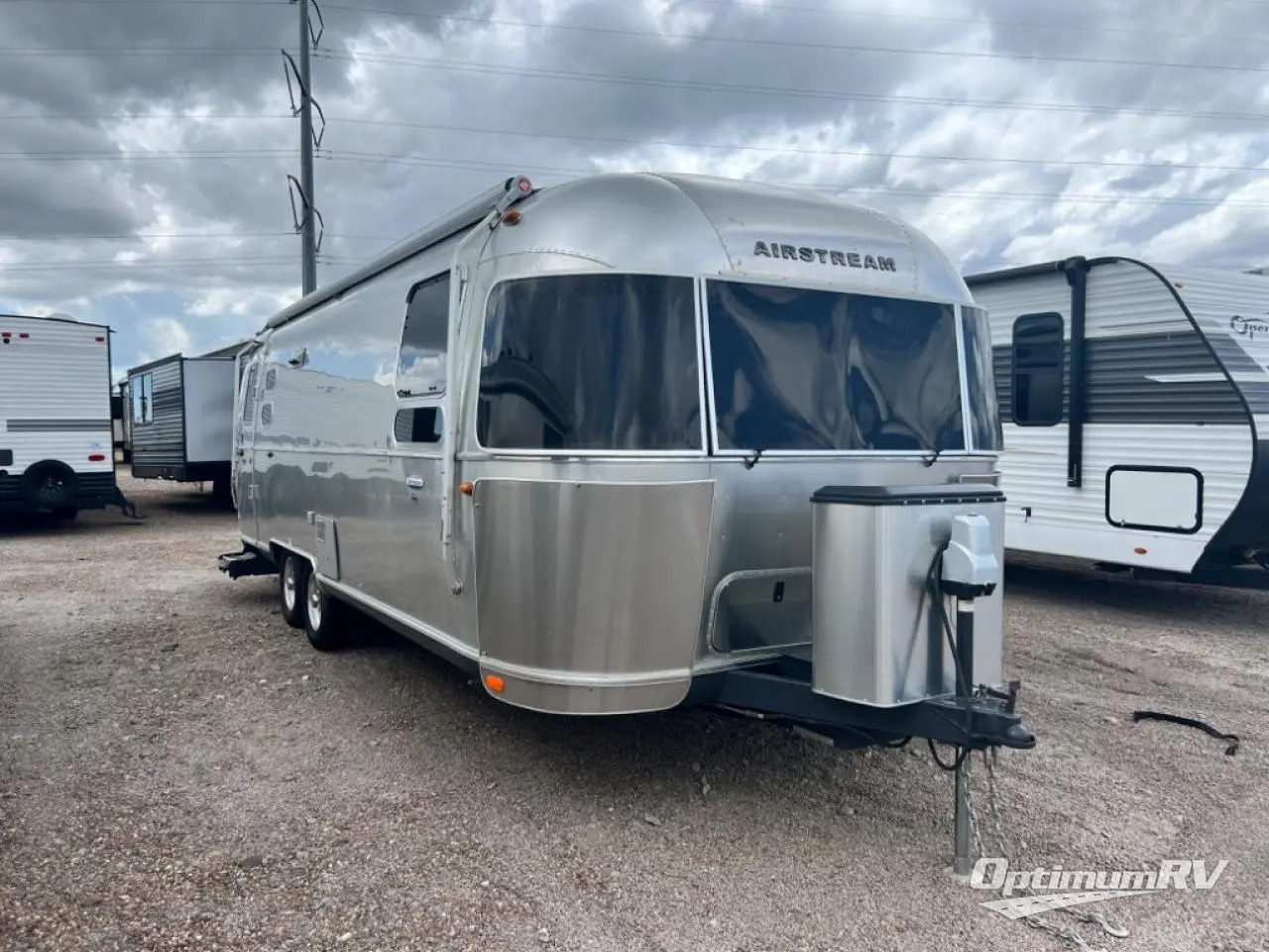 2016 Airstream International Signature 27FB Photo 1