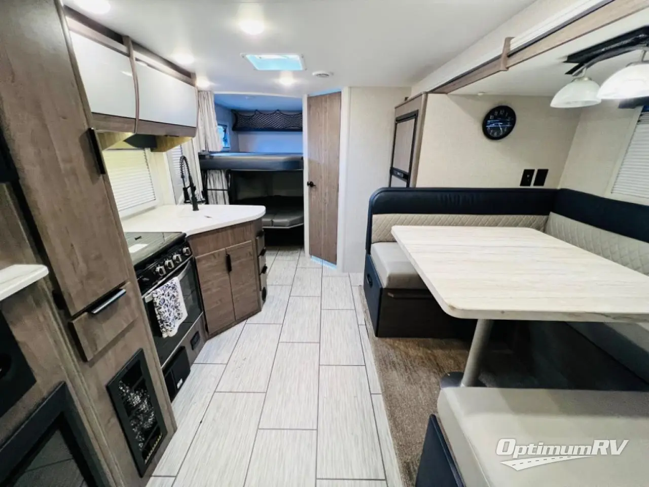 2022 Lance Lance Travel Trailers 2445 Photo 4