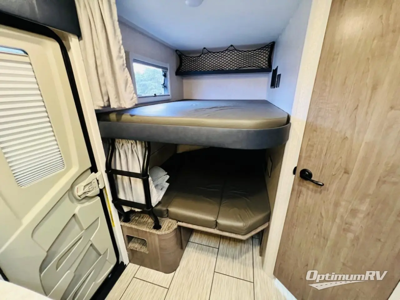 2022 Lance Lance Travel Trailers 2445 Photo 6