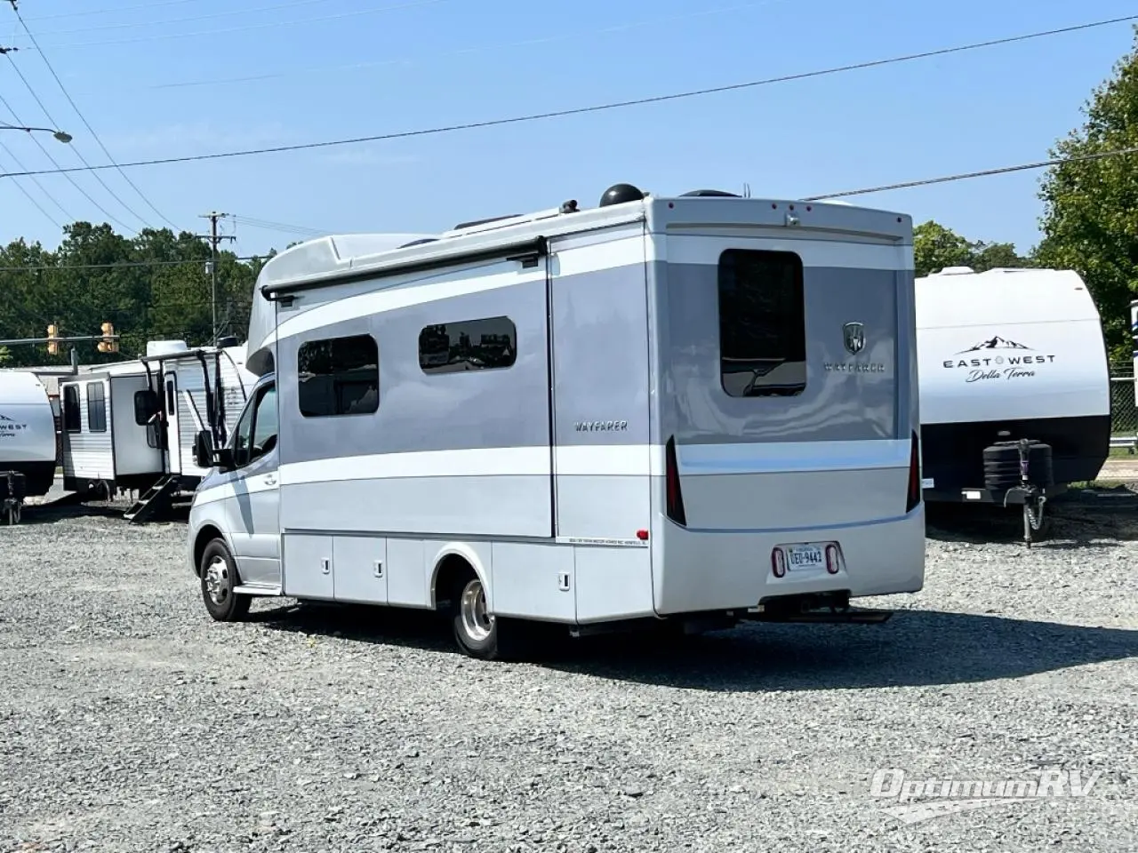 2021 Tiffin Wayfarer 25 RW Photo 3