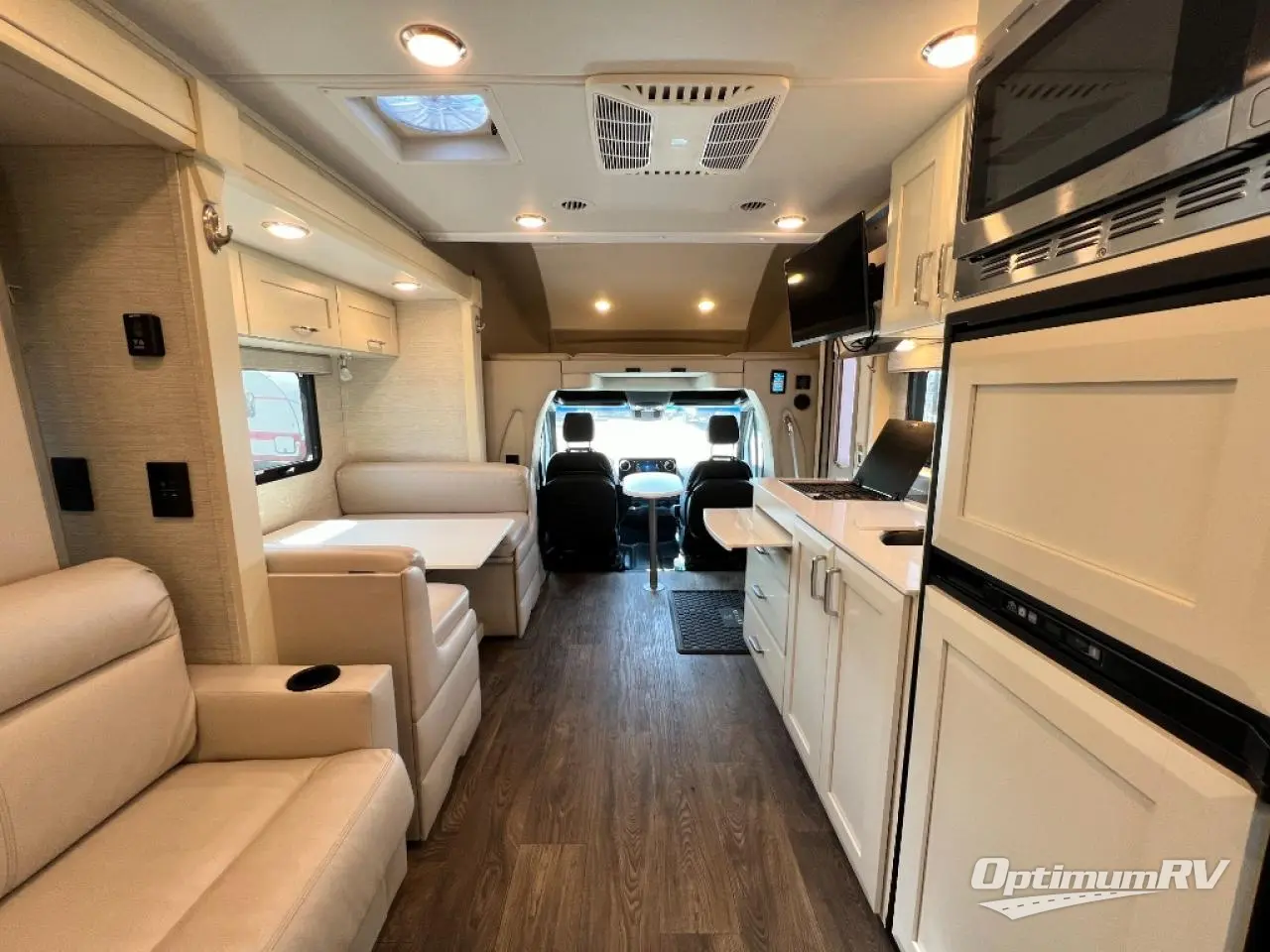 2021 Tiffin Wayfarer 25 RW Photo 5