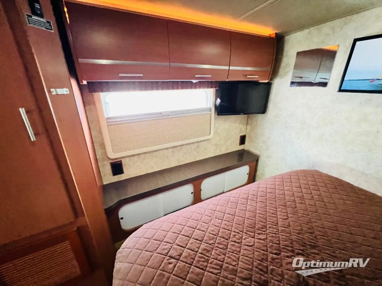 2011 Winnebago Via 25Q Photo 15