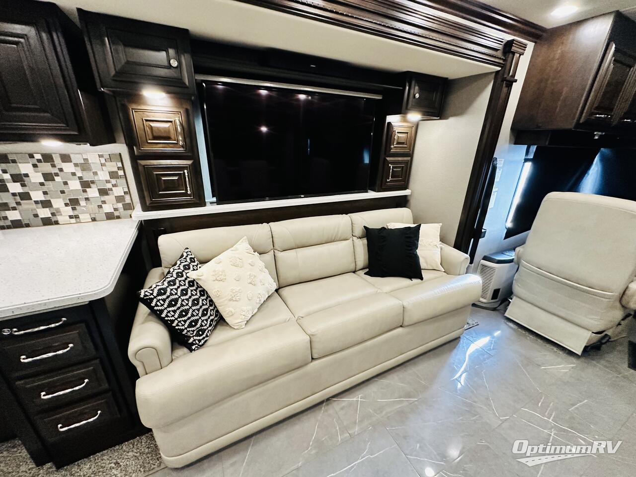 2019 Monaco Marquis 44M Photo 14