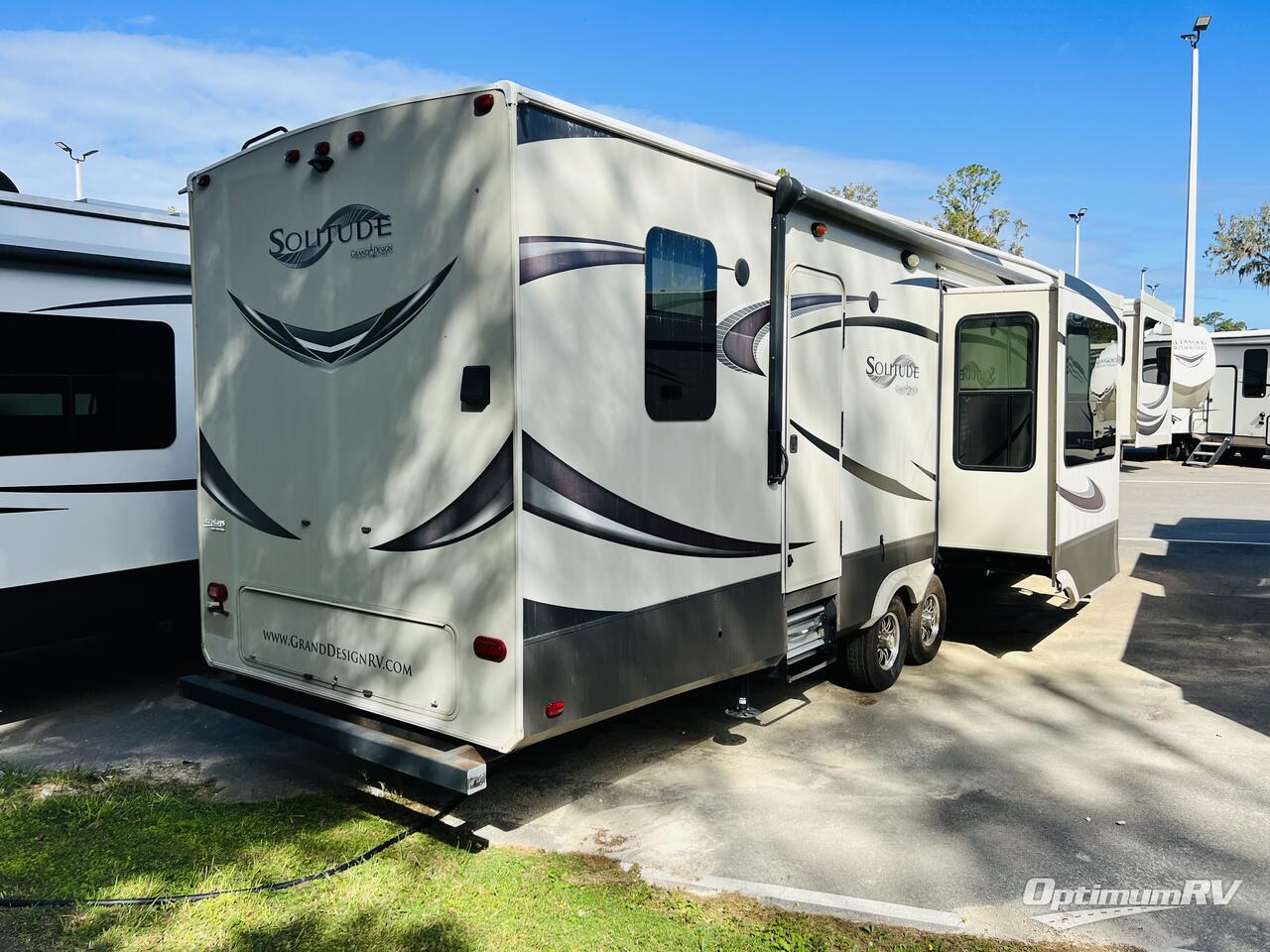 2015 Grand Design Solitude 379FL Photo 2